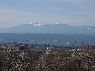 001 17.04.20 信州日帰り旅 002 佐久平駅ホームにて.jpg