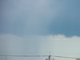 14.06.13 038 雨の筋.jpg